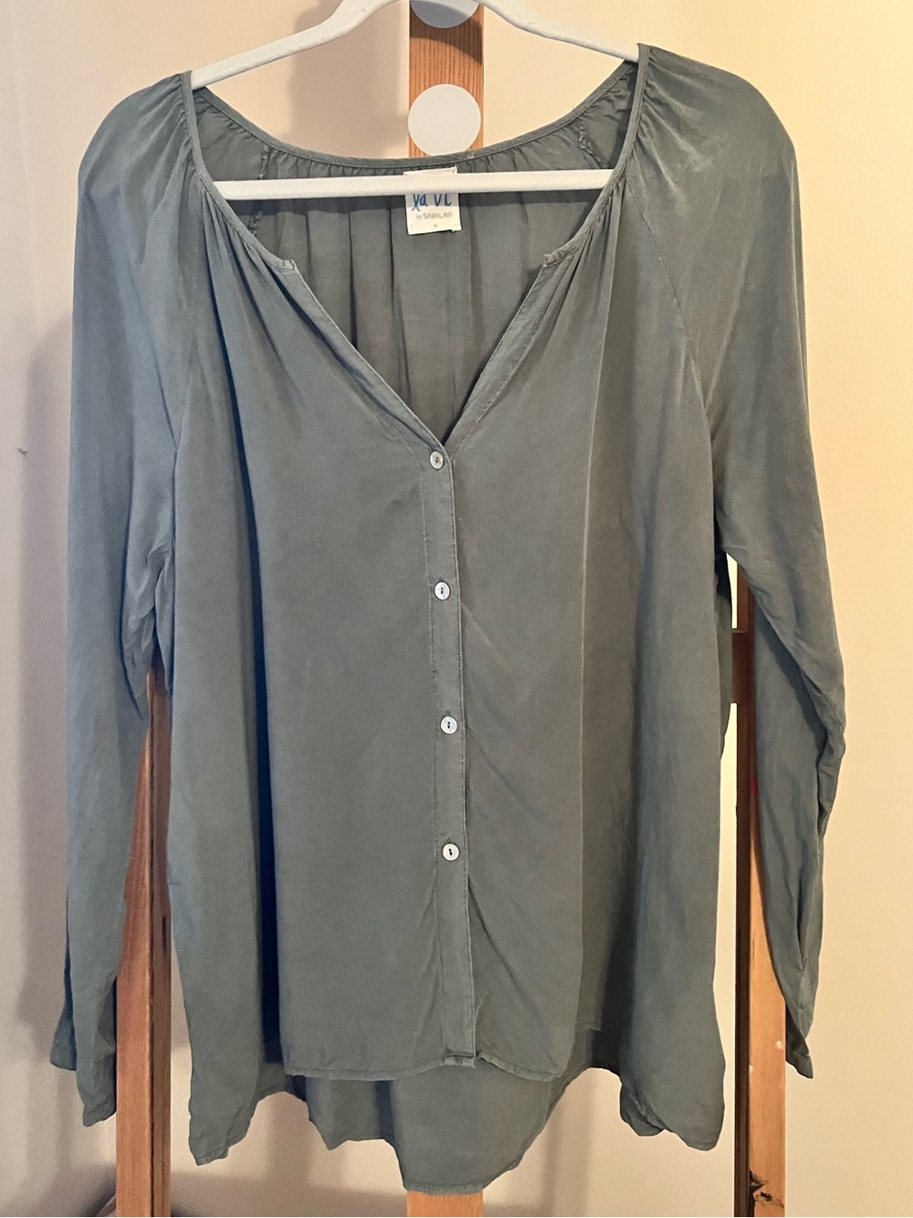 Anthropologie La Vi Olive Green Button-Front Long-Sleeve Top
